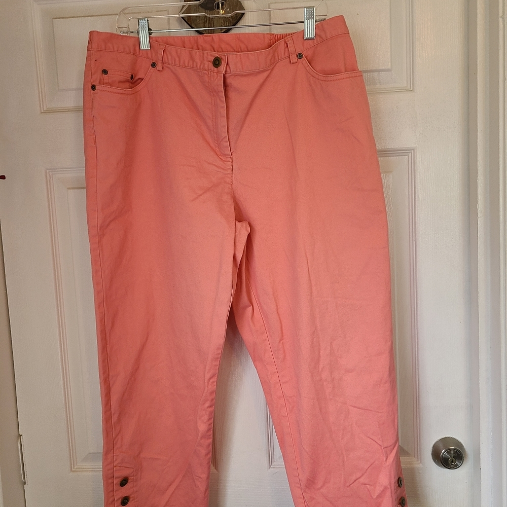 Ruby Rd Woman's Capri's, Size: 16 Color: Coral - image 4